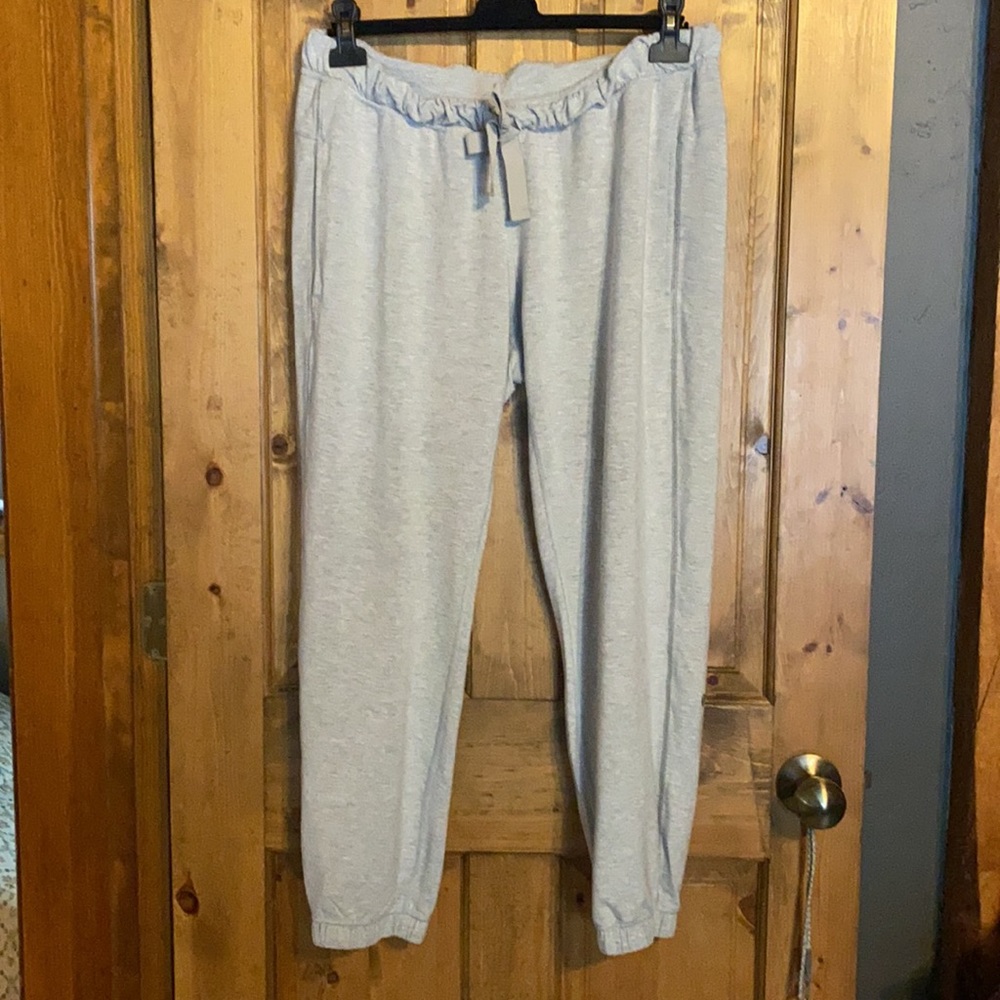 Lululemon Gray Sweats/ Joggers - 12